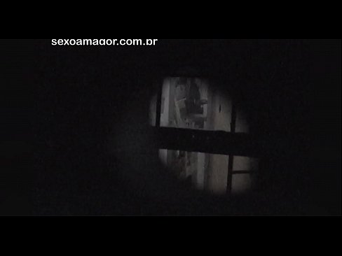 ❤️ Si Blondie ay lihim na nakunan ng video ng isang voyeur ng kapitbahayan na nakatago sa likod ng mga guwang na brick ️ Fucking video sa porn tl.bassaniluigi.ru