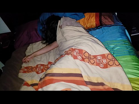 ❤️ Pinupunasan ng stepson ang kanyang batang madrasta habang natutulog ito. ️ Fucking video sa porn tl.bassaniluigi.ru